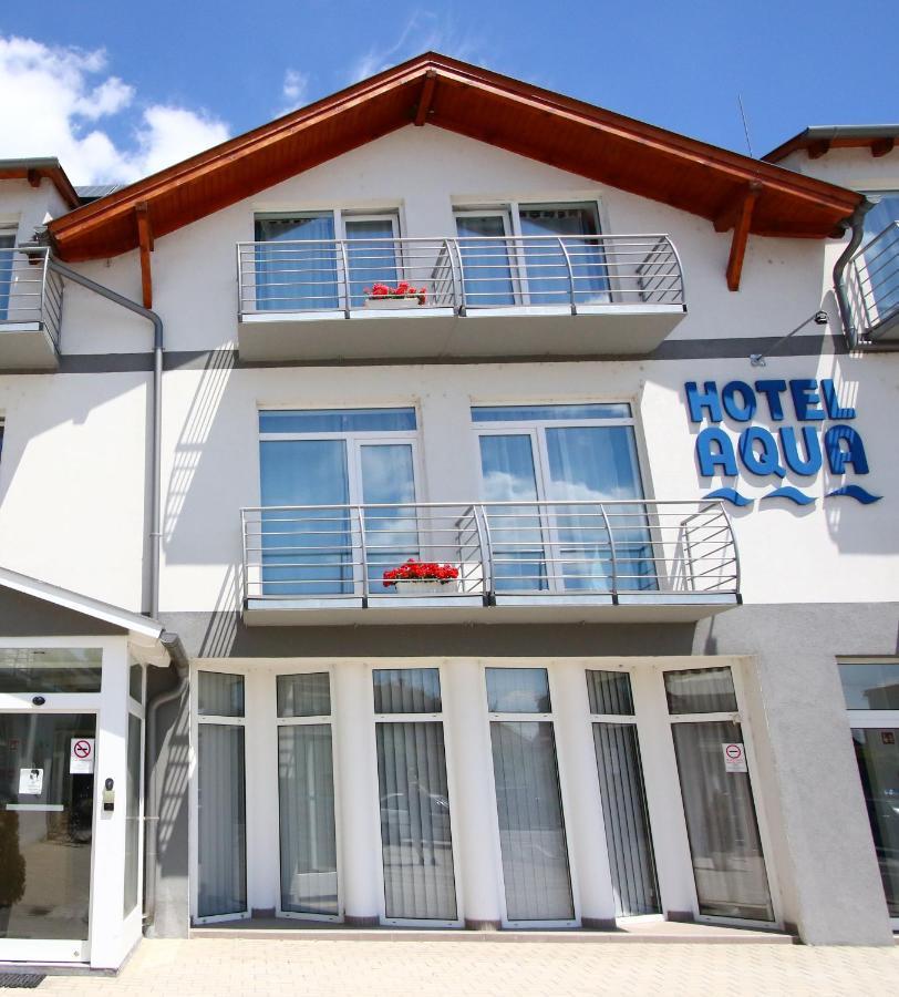 Hotel Aqua Komárom Esterno foto